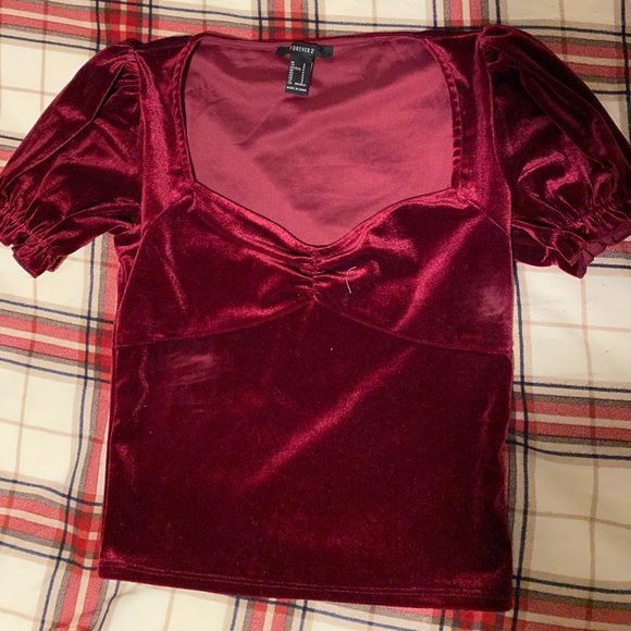 Top - Picture 2 of 3